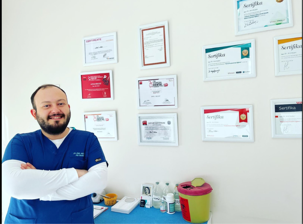 Dt. Anıl Aslan